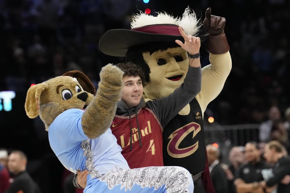 尊严显得尤 尊严显得尤